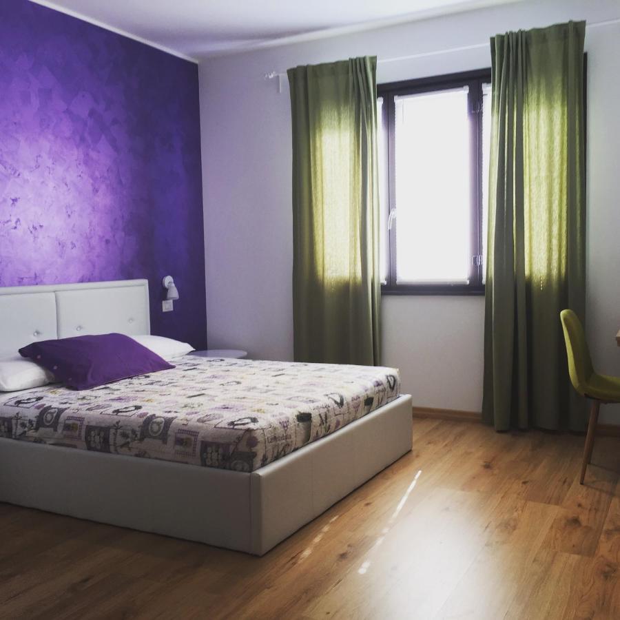 أرونا Il Gatto Stanco B&B المظهر الخارجي الصورة