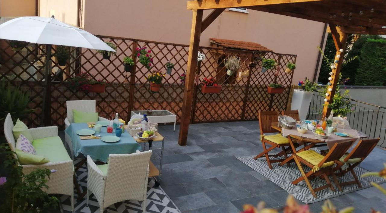 أرونا Il Gatto Stanco B&B المظهر الخارجي الصورة